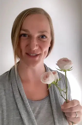 How To Wire a Spray Rose - Video Tutorial